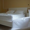 bela-soba-hotel-bor-slovenija